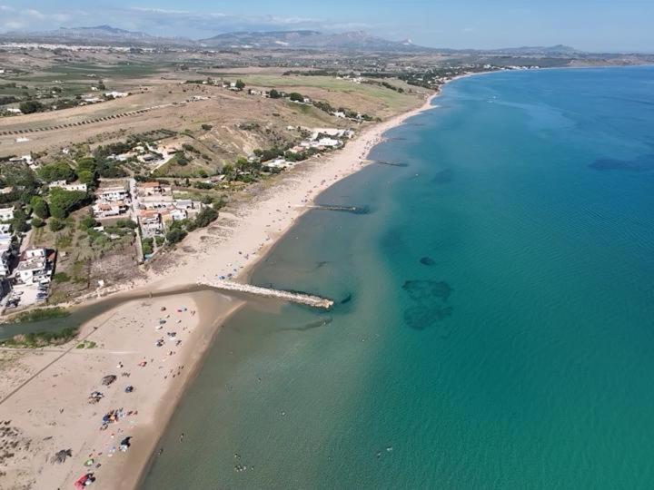 Al Mare Villa Porto Palo Bagian luar foto